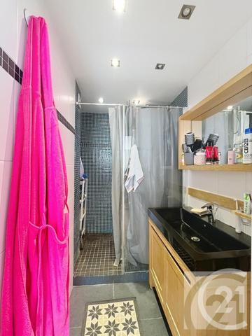 Appartement F3 à vendre  4 pièces - 68,15 m2 PARIS - 75018