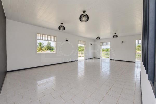 Location Appartement 4 Pièce(s) REMIRE-MONTJOLY (97354) 1 937 €