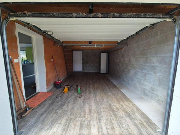 TRES BELLE MAISON DE PLAIN PIED de 112 m2 réalisée en 2018 dans le Finistère en limite du Morbihan - (10 min de Gourin - 10 min de Châteauneuf du Faou)