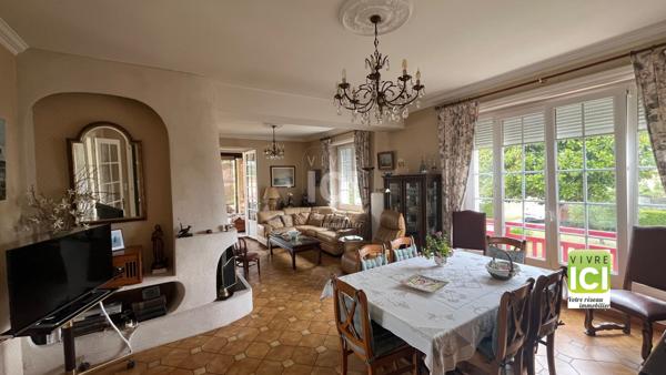 MAISON SAINT JULIEN DE CONCELLES 5 CHAMBRES