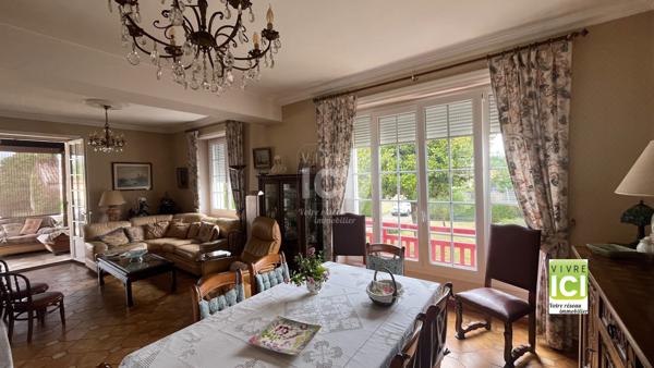 MAISON SAINT JULIEN DE CONCELLES 5 CHAMBRES
