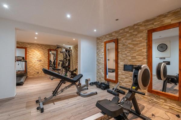 Villa contemporaine de prestige – Vue mer – Piscine chauffée & jacuzzi – Saint-Jean Grasse