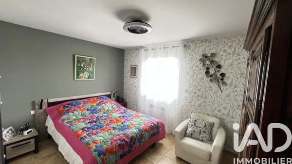 Maison à vendre 4 pièces 137 m² Vinassan