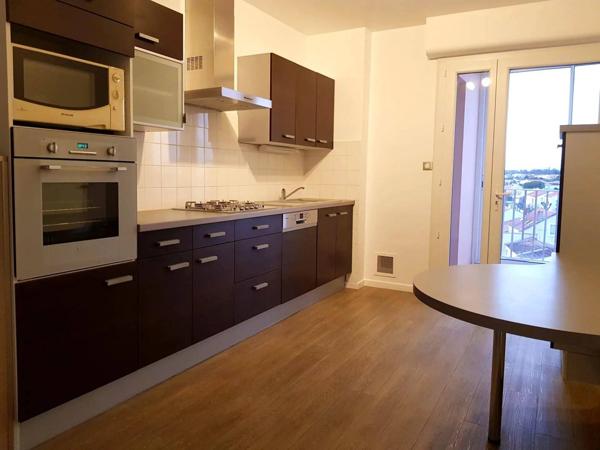 APPARTEMENT 92 M² 3 CHAMBRES BALCON CAVE