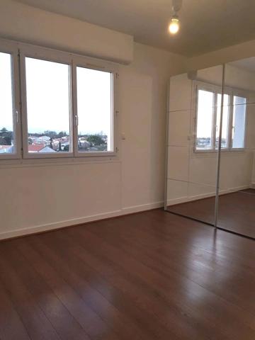 APPARTEMENT 92 M² 3 CHAMBRES BALCON CAVE