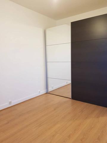 APPARTEMENT 92 M² 3 CHAMBRES BALCON CAVE