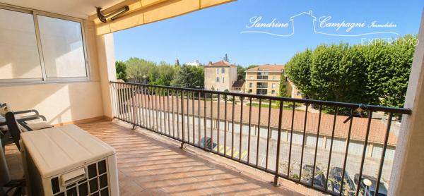 Salon-de-Provence (13300) APPARTEMENT T3/4, terrasse, garage à deux pas du THEATRE