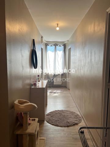 Immeuble à VILLETHIERRY, 89140 - 200m²