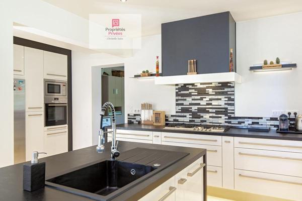 Maison contemporaine 250 m² avec piscine  Callian / Montauroux Calme absolu