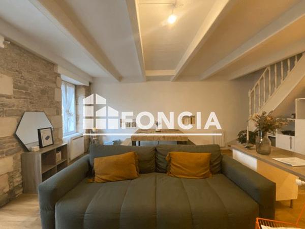 Location Maison 3 pièces 69 m² - 27 RUE DES GUES Verines 17540