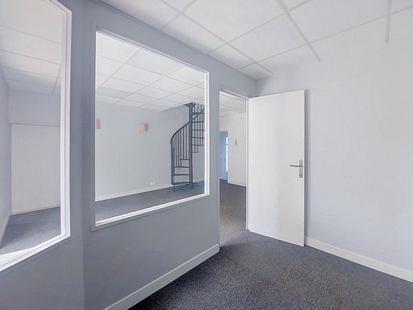 Local commercial à louer de 35 m² à Carquefou