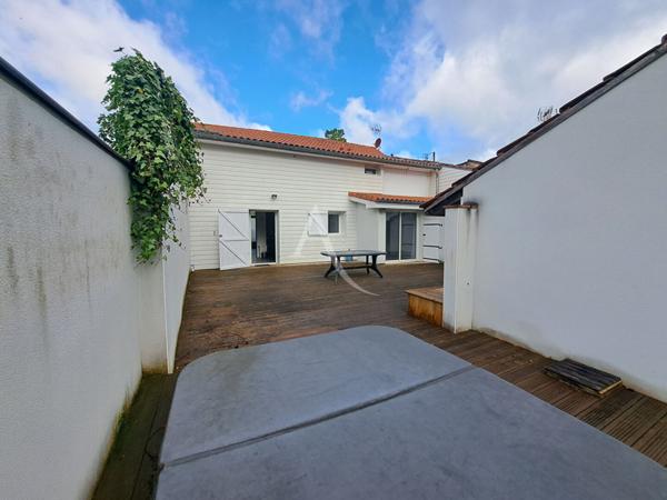 Villeneuve De Marsan