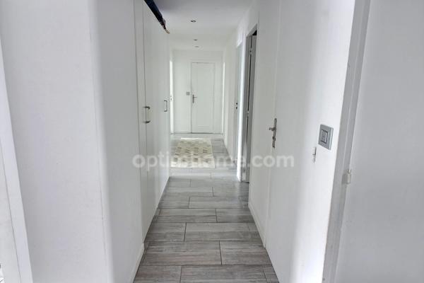 Appartement 5 pièces de 90 m2 à vendre à CARRIERES SOUS POISSY (78) au prix de 244000 euros