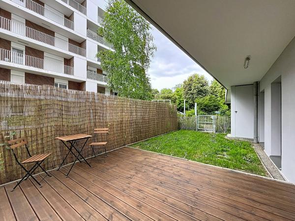 Appartement à Saint-Herblain Vigneau - 2 chambres - Copropriété récente avec terrasse et double parking