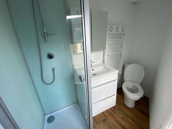 A VENDRE IMMEUBLE A SAINT MEEN LE GRAND