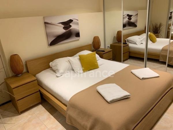 Var83 à vendre Golfe de Saint Tropez 1 Bastide et 1 maison Gassin bord de mer sur Terrain 2117m2, Terrasses, 2 piscines