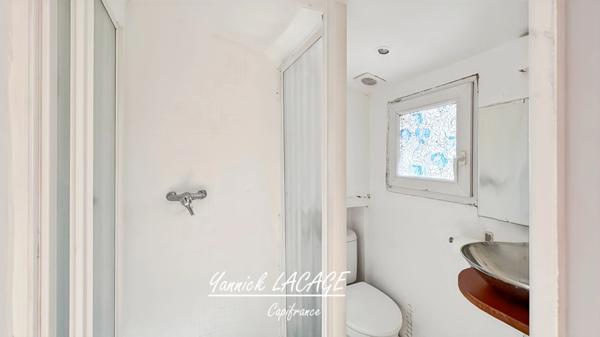 T1 traversant – Belle de Mai (Marseille 3e) – Dernier étage avec terrasse – Idéal investisseur ou premier achat