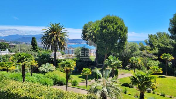 Nice - Lanterne 4 pièces - Vue mer 124 m2