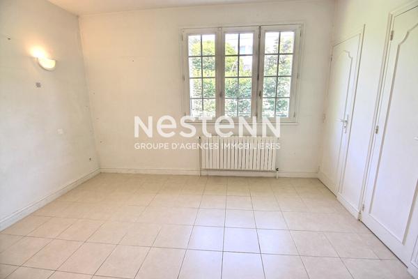 MAISON#VENISSIEUX#133M2 #CENTRE VILLE# TRAMWAY T4# ECOLE# SECTEUR RESIDENTIEL#JARDIN#GARAGE#CAVE#TRANSPORTS