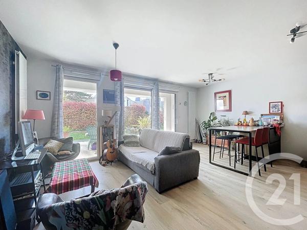 Appartement T3 à vendre  3 pièces - 64 m 2   ARRADON  - 56