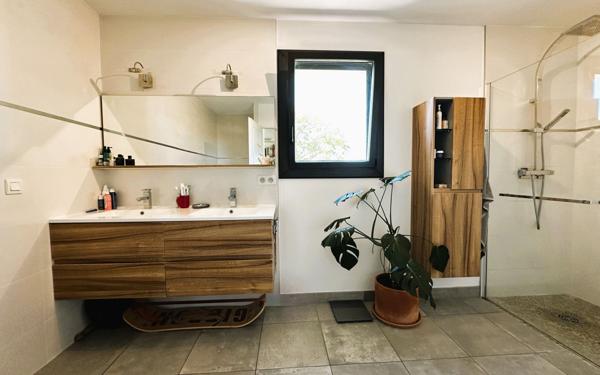 Maison à vendre    5 pièces • 133 m2 Villeneuve-lès-Maguelone