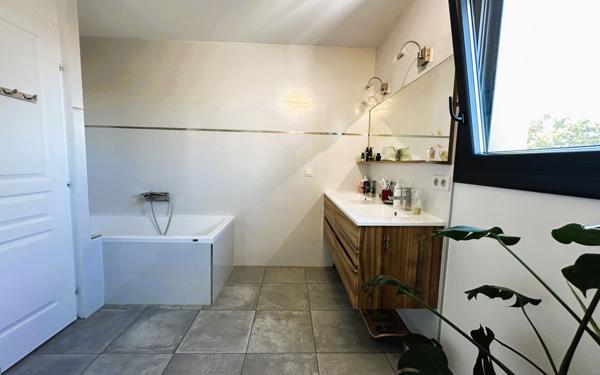 Maison à vendre    5 pièces • 133 m2 Villeneuve-lès-Maguelone