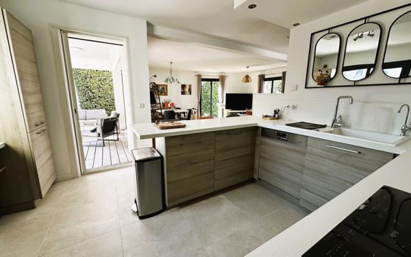 Maison à vendre    5 pièces • 133 m2 Villeneuve-lès-Maguelone