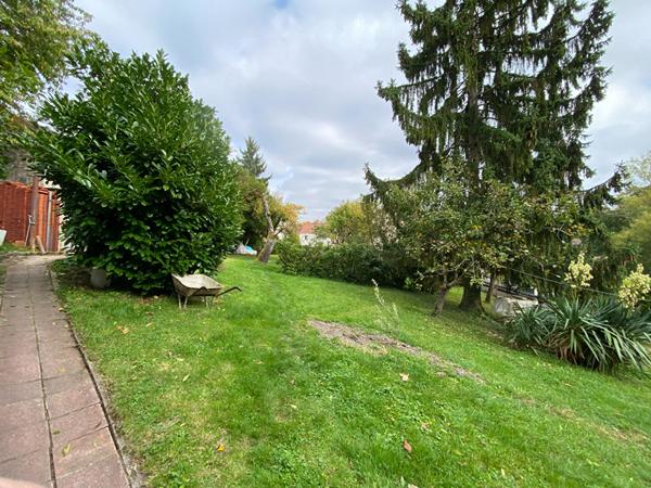 Terrain constructible avec deux maisons à Melun