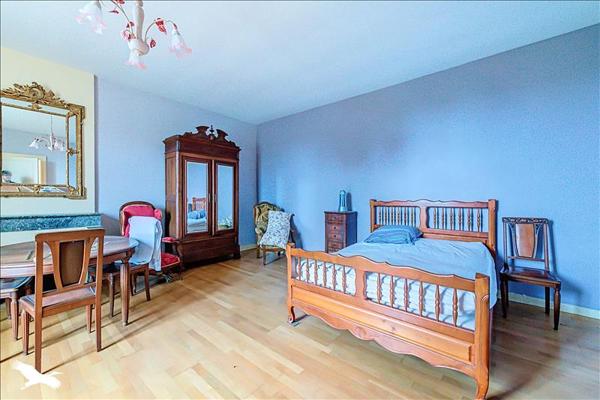 Maison à vendre |  Baurech |  8 pièces | 230 m²