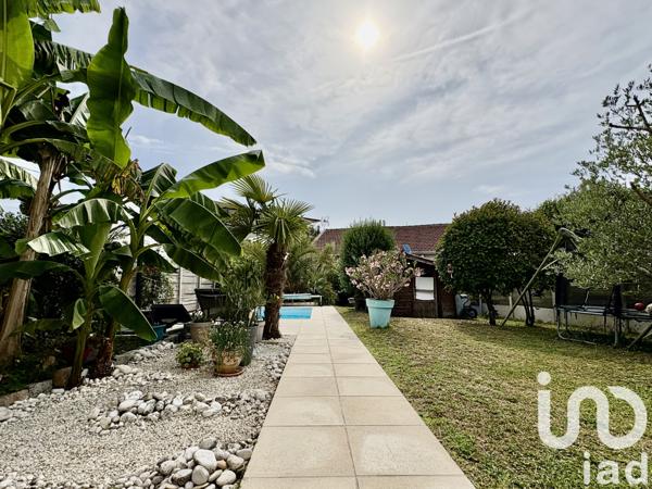 Maison à vendre 6 pièces 126 m² Saint-Médard-en-Jalles