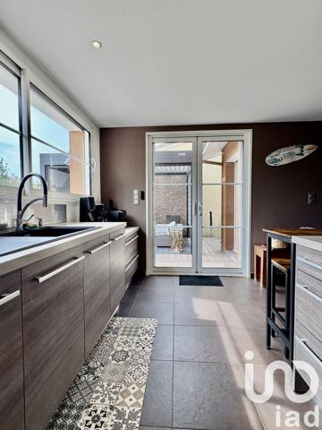 Maison à vendre 6 pièces 126 m² Saint-Médard-en-Jalles