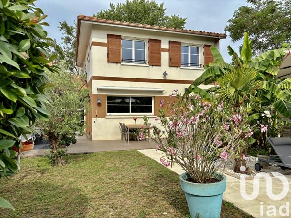 Maison à vendre 6 pièces 126 m² Saint-Médard-en-Jalles