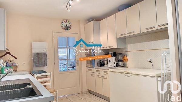 Maison traditionnelle 8 pièces de 204 m² à Dhuizon (41220)