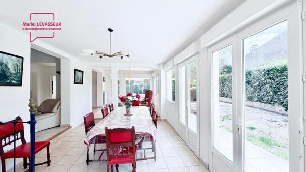 Villa T7 de 160 m2 sur 850 m² terrain avec piscine et garage - Plain pied