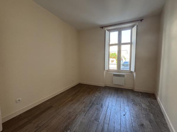 Appartement
                                                                                                                                                                                                                                                                                                                        3 pièce(s)                                                                                                                                                                                                          2 chambre(s)                                                                                                                                                                                                          78.56  m²
