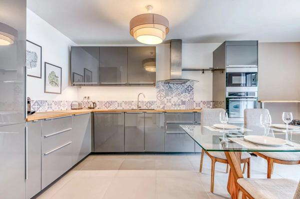 Lyon 5 - Debrousse - Appartement meublé de 69,34 m² - 2 chambres - Terrasse - Garage