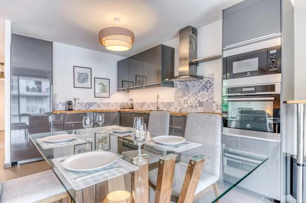 Lyon 5 - Debrousse - Appartement meublé de 69,34 m² - 2 chambres - Terrasse - Garage