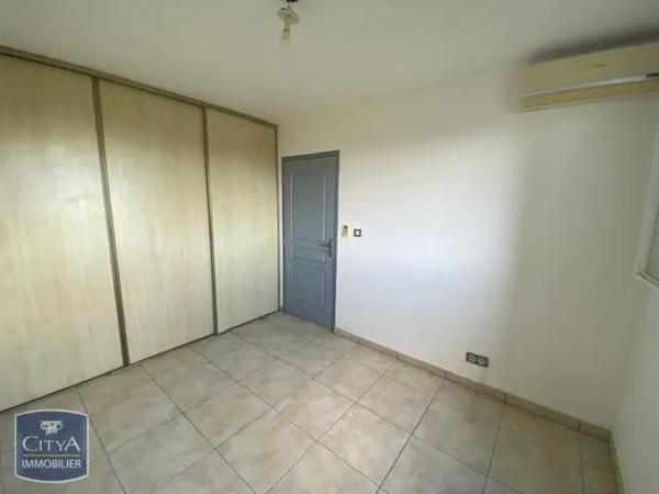 Appartement à louer 2 pièces 36.6m² Saint-Benoît (97470)