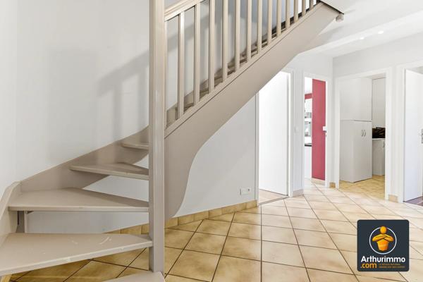 Vente                                                      Maison
                        
                     5 pièces                      117 m2                     à Francheville