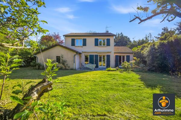 Vente                                                      Maison
                        
                     5 pièces                      117 m2                     à Francheville