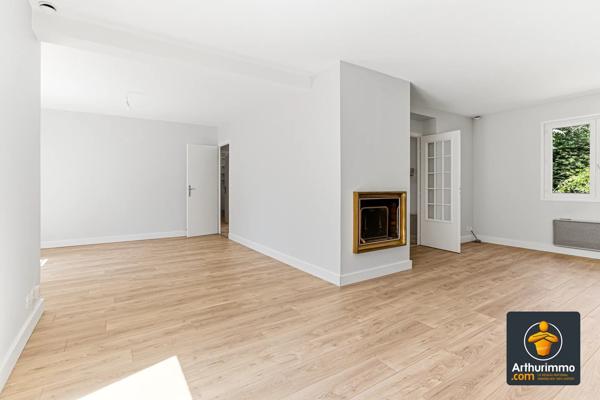 Vente                                                      Maison
                        
                     5 pièces                      117 m2                     à Francheville