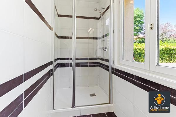 Vente                                                      Maison
                        
                     5 pièces                      117 m2                     à Francheville
