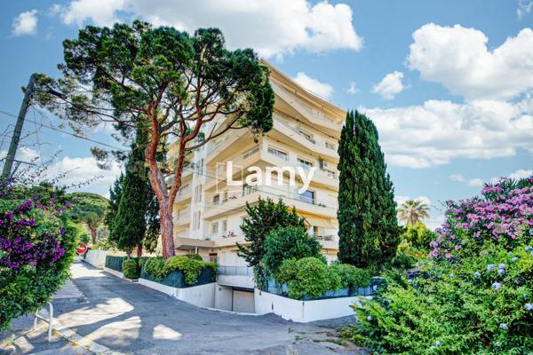 3 pieces rez de jardin avec caves et parking en location