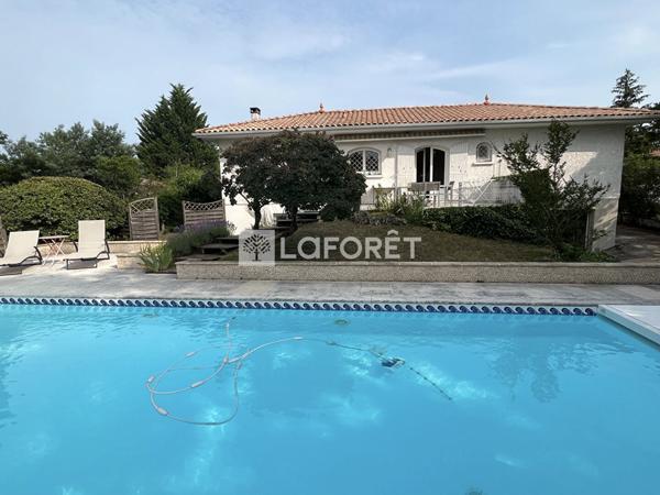 Achat maison Martignas-sur-Jalle - 6 pièce(s) - 176 m² - 627 000 €