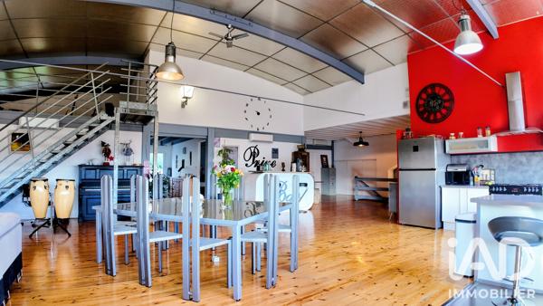Maison à vendre 7 pièces 278,13 m² Saint-Ferréol-d'Auroure
