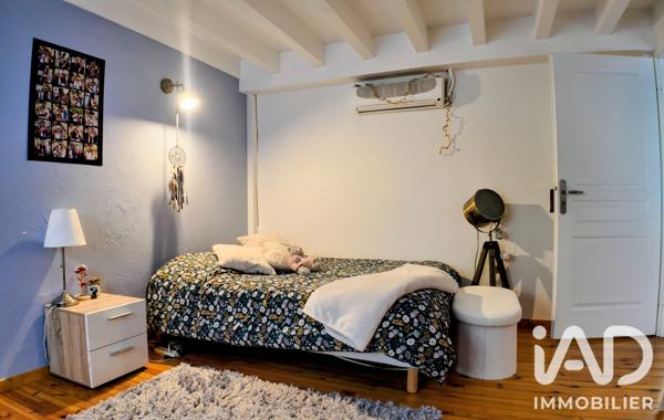 Maison à vendre 7 pièces 278,13 m² Saint-Ferréol-d'Auroure