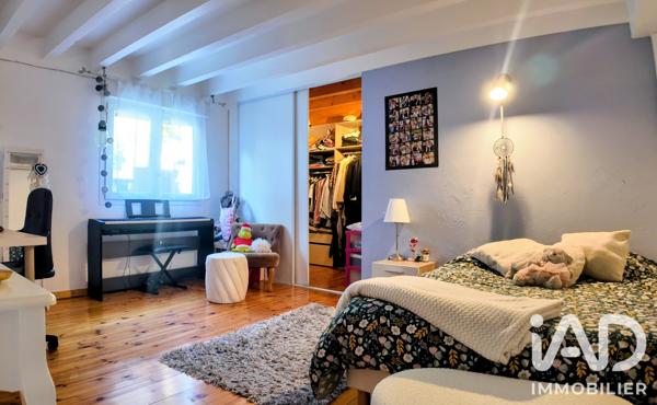 Maison à vendre 7 pièces 278,13 m² Saint-Ferréol-d'Auroure