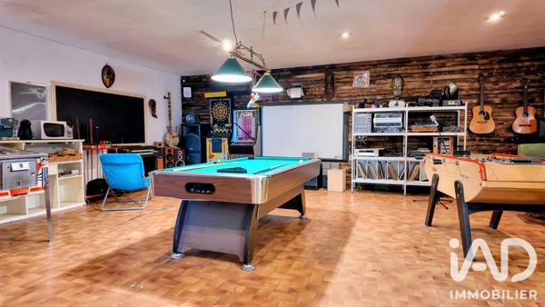 Maison à vendre 7 pièces 278,13 m² Saint-Ferréol-d'Auroure
