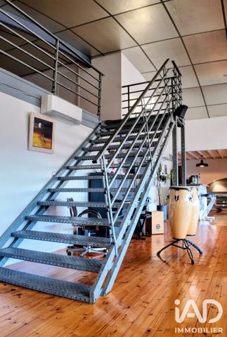 Maison à vendre 7 pièces 278,13 m² Saint-Ferréol-d'Auroure