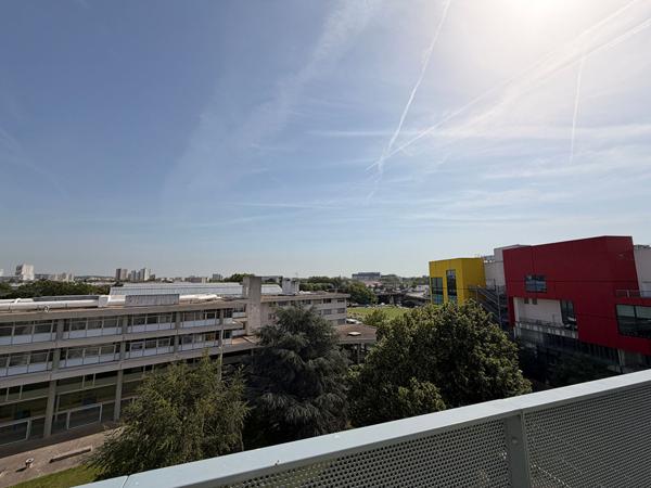 Appartement Villeneuve La Garenne 2 pièce(s) 42.8 m2